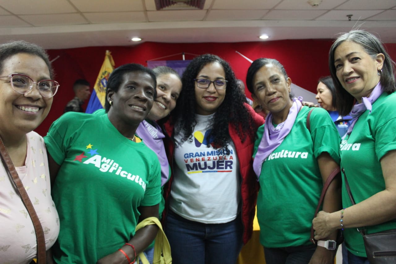 Lee más sobre el artículo Ministra Guzmán habló sobre la Fevemu con los Movimientos de Mujeres Trabajadoras
