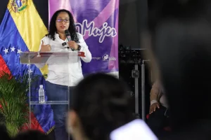 Lee más sobre el artículo Ministra Guzmán participó en Encuentro de Saberes e Indicadores de Género
